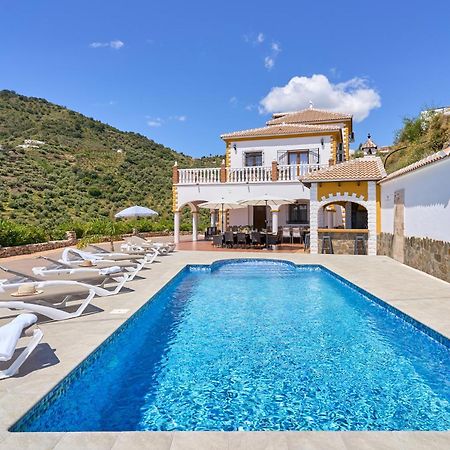 Villa Javier En Sayalonga ภายนอก รูปภาพ