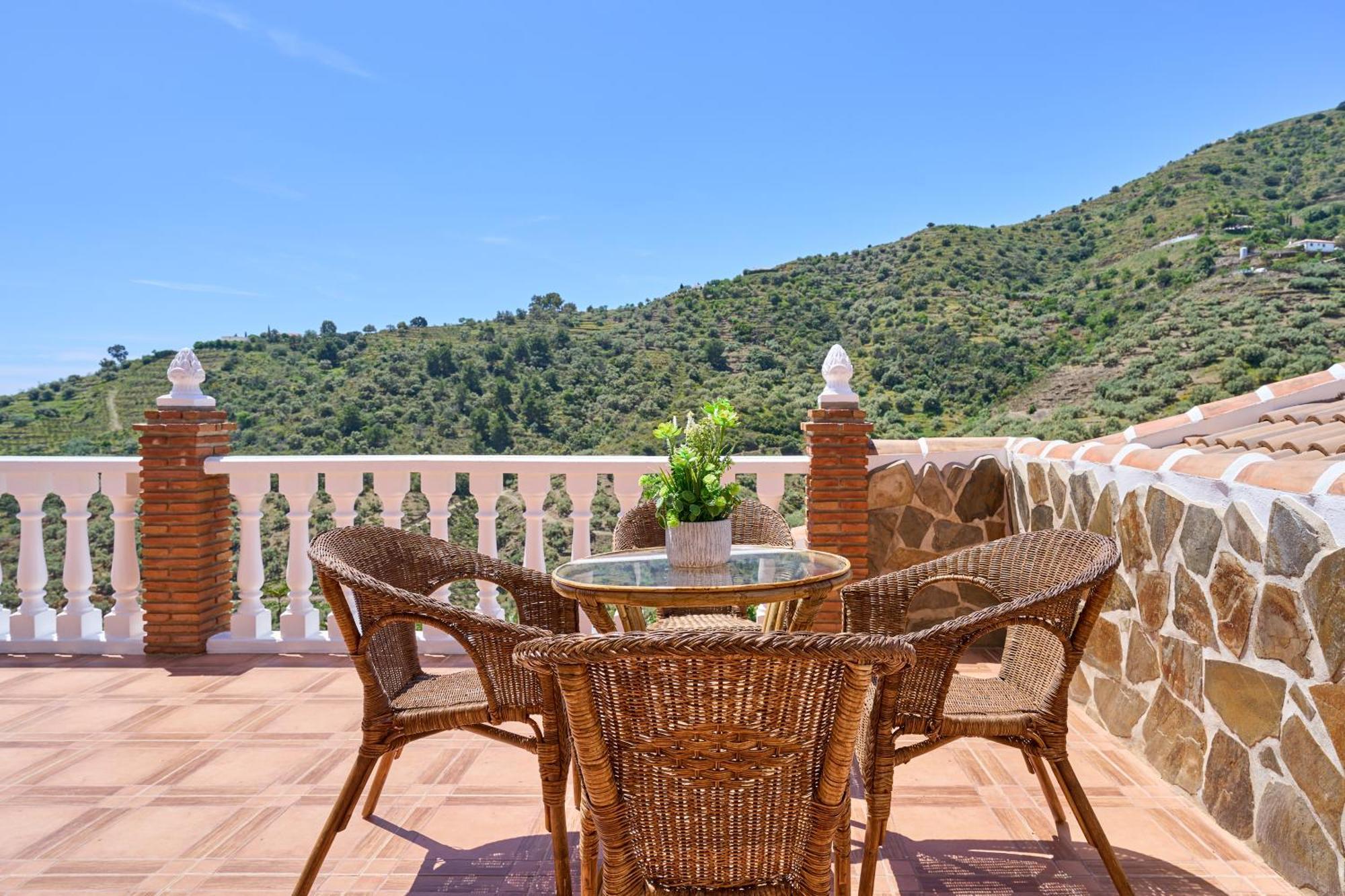 Villa Javier En Sayalonga ภายนอก รูปภาพ