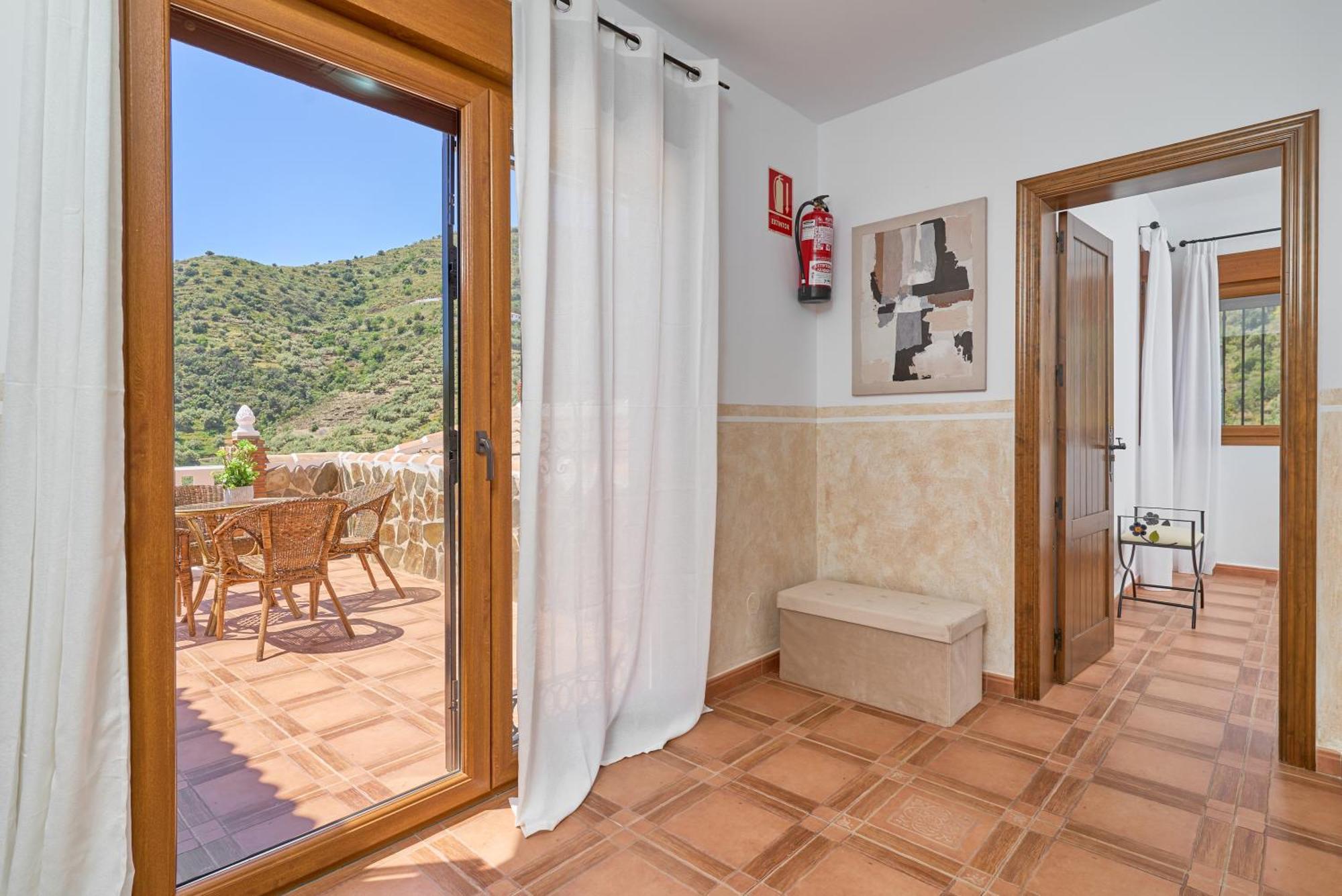 Villa Javier En Sayalonga ภายนอก รูปภาพ