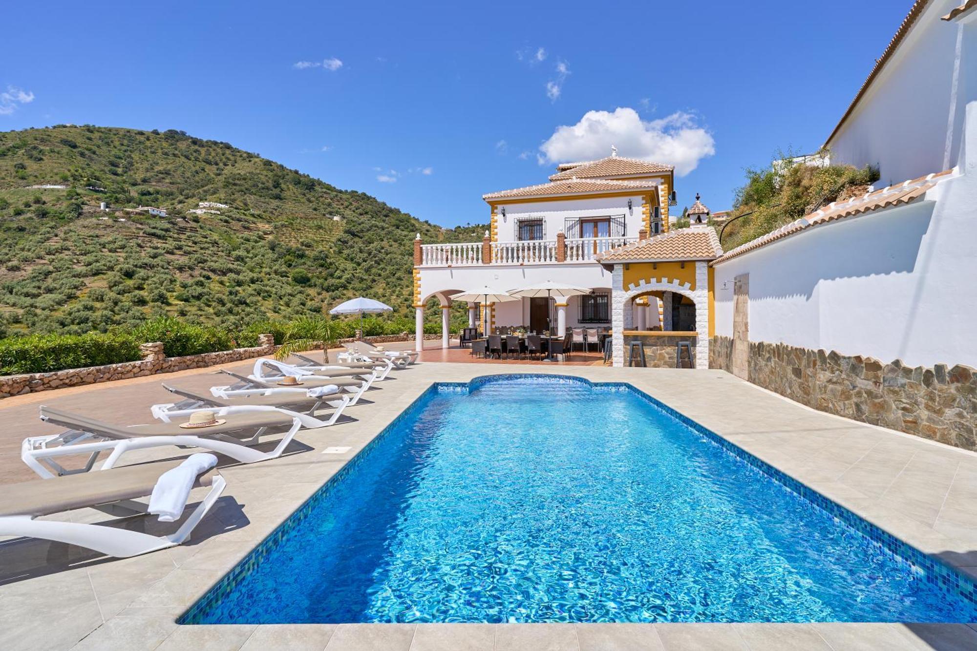 Villa Javier En Sayalonga ภายนอก รูปภาพ