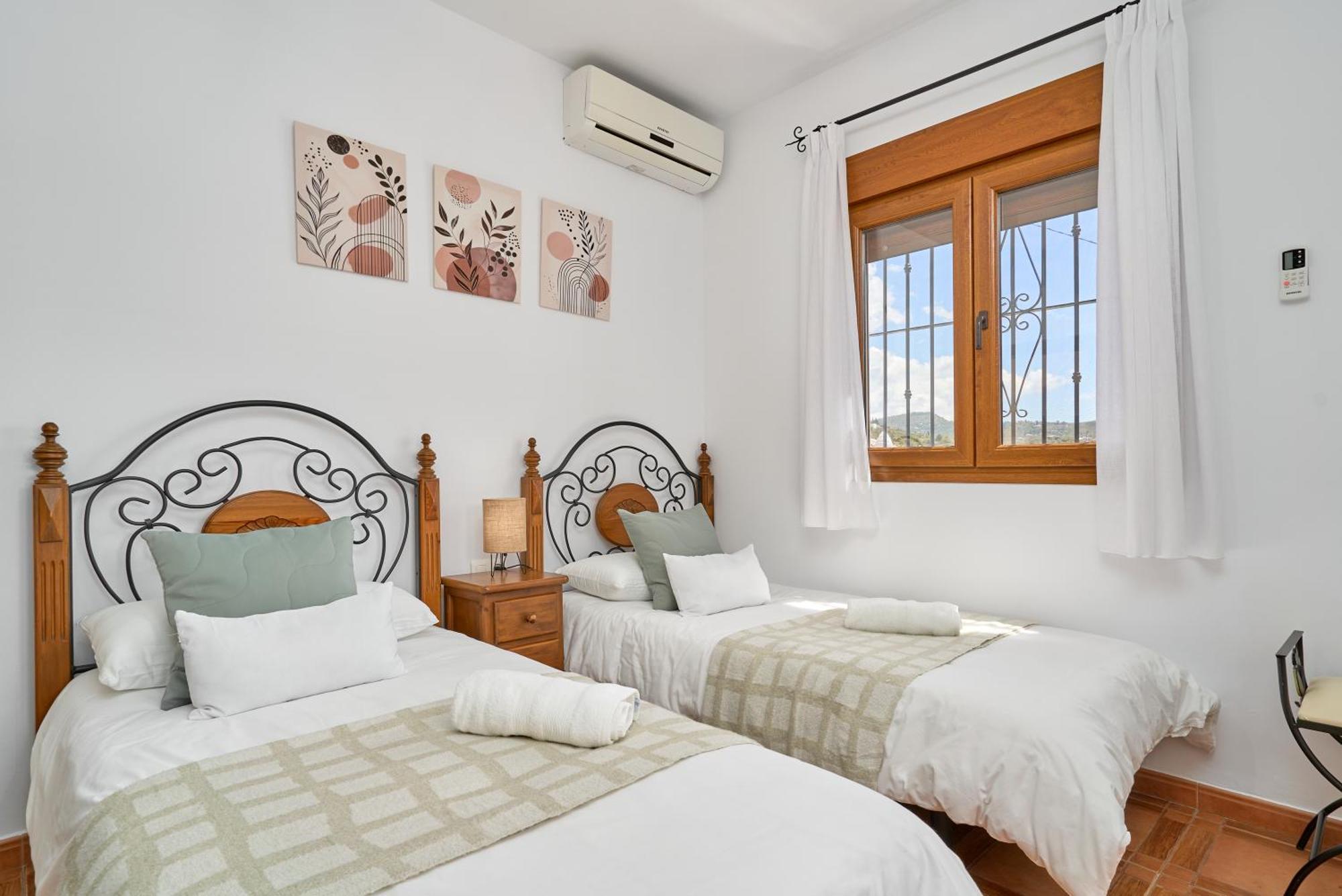 Villa Javier En Sayalonga ภายนอก รูปภาพ